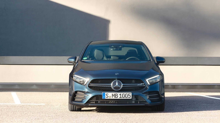 Mercedes_Benz_AMG_A_35
