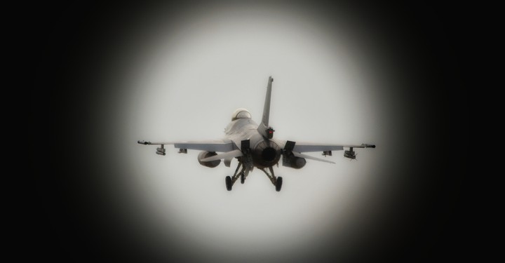 f16