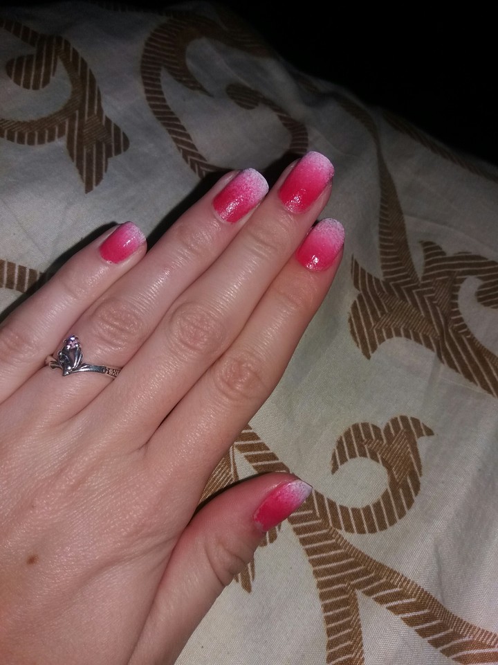nails
