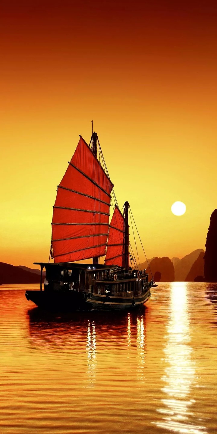 Ha Long Bay