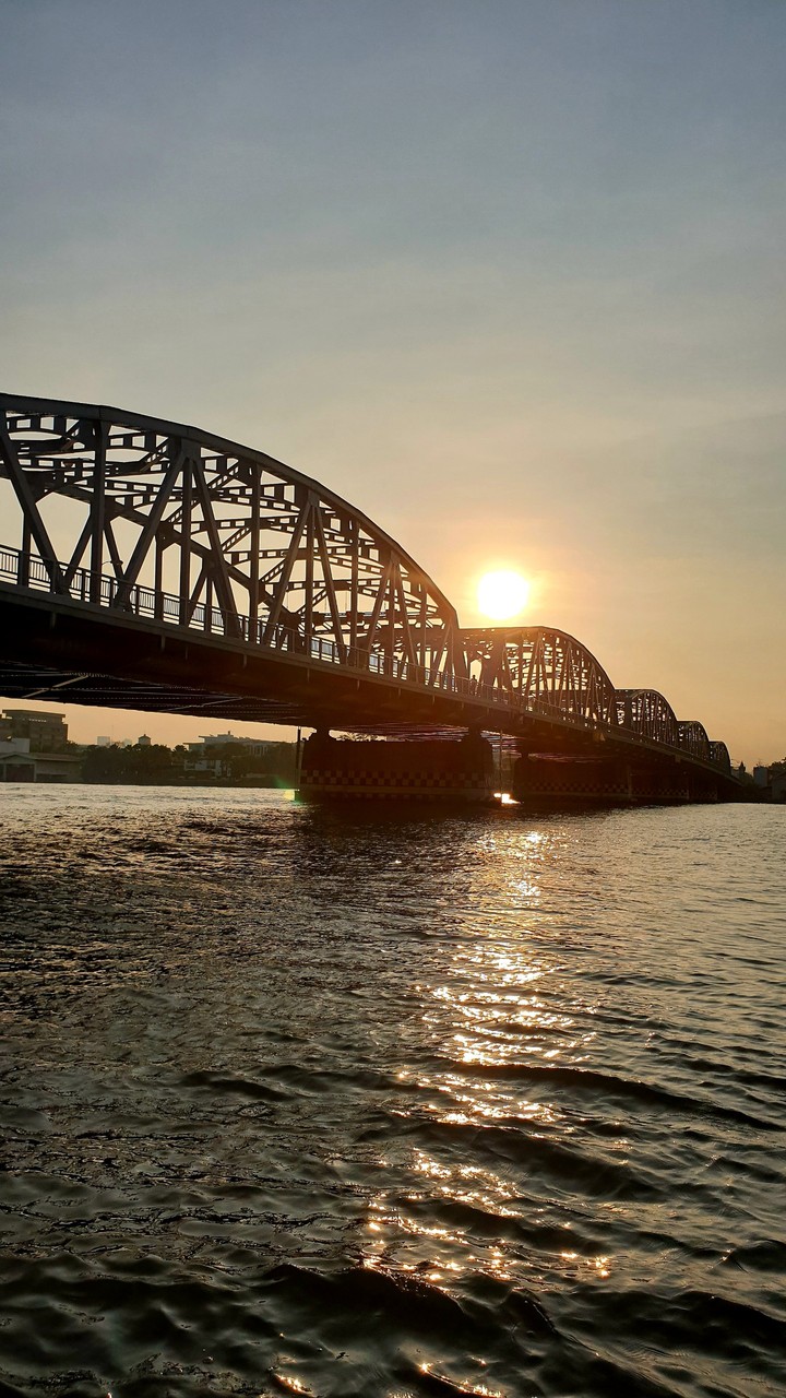 Krung Thon Bridge