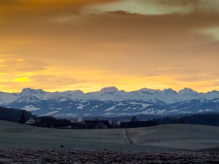 feuer über den Alpen