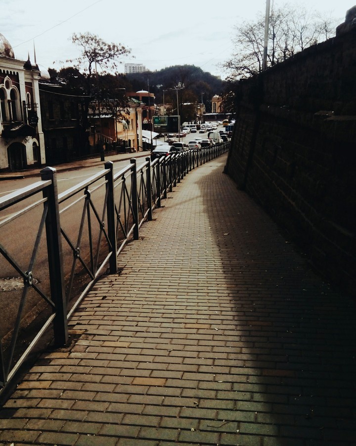 a sity road