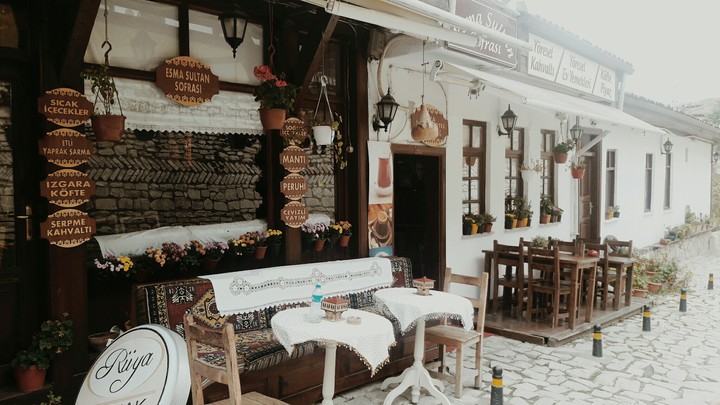 Esma Sultan Sofrası