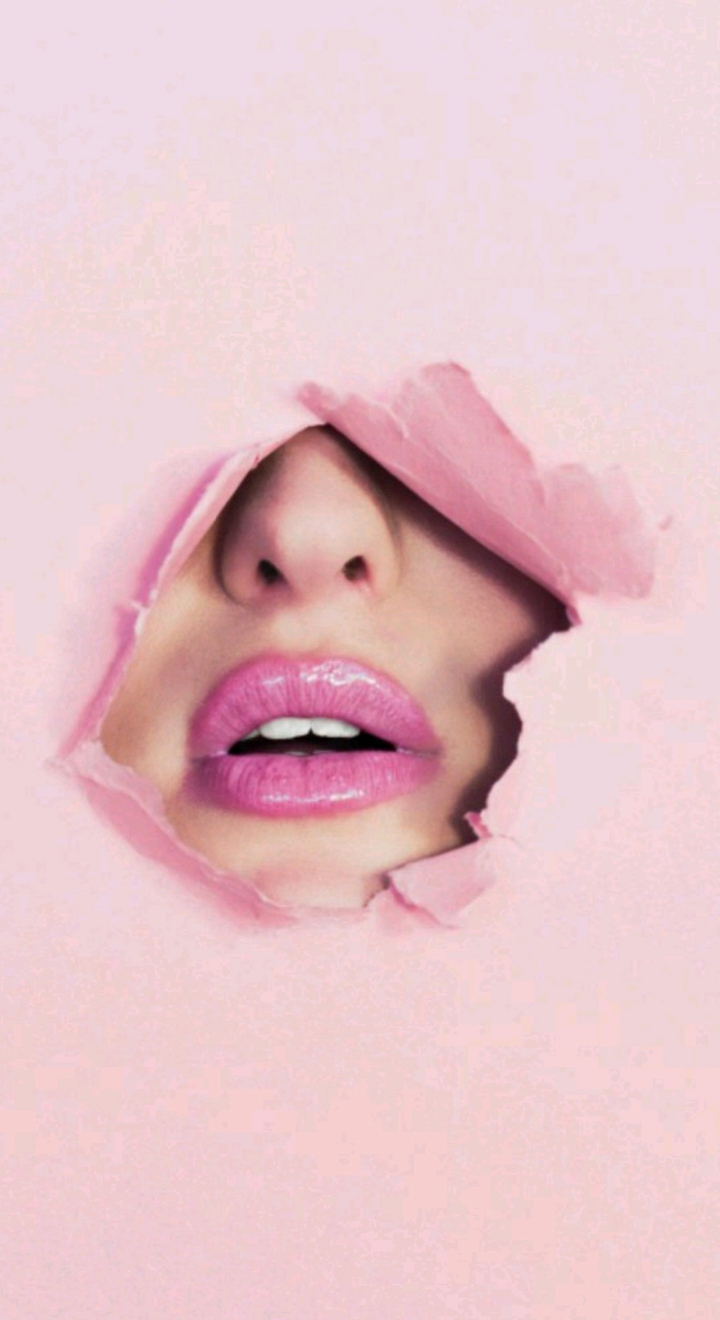 kiss whoever you want<3!