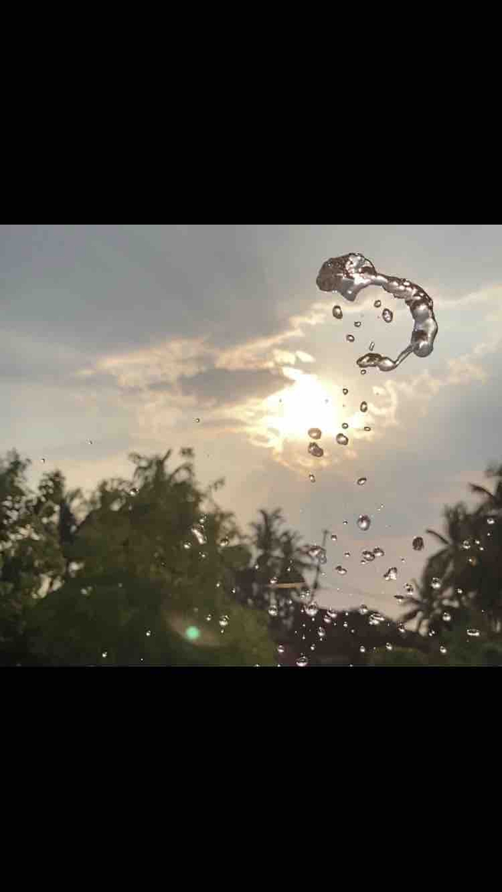 splash of water