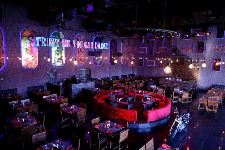 dance club