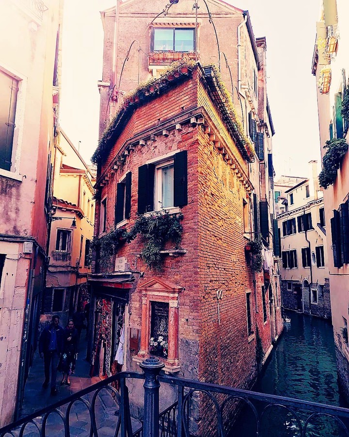 Venice at the corner