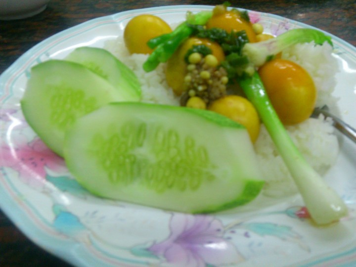 vào bụng thôi