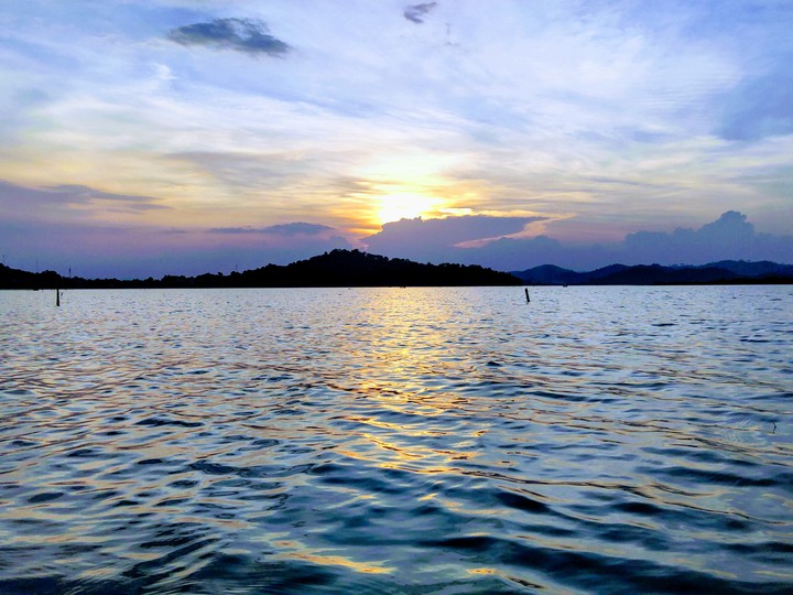 Lăk lake