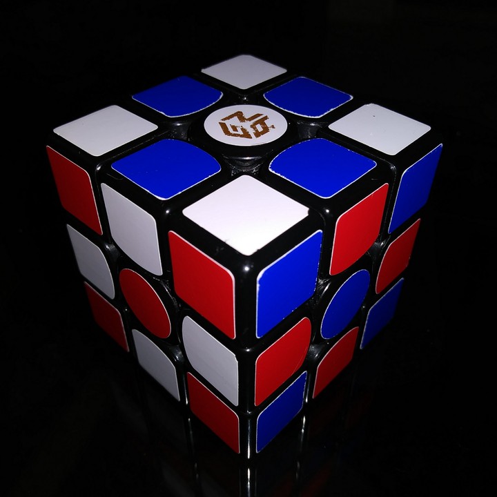 Rubik's Advanced Cross