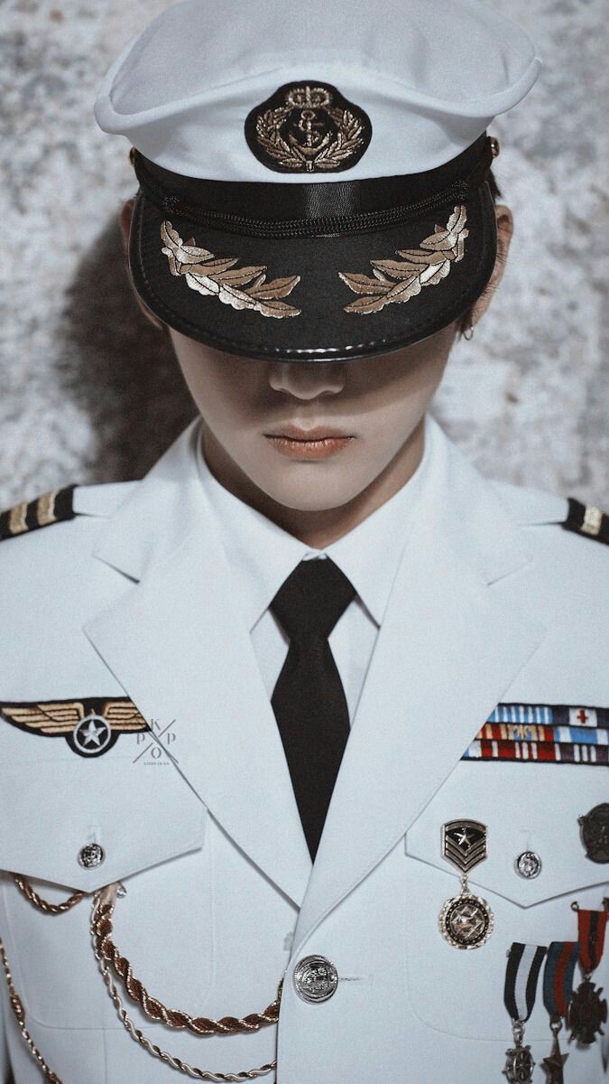 BTS - V