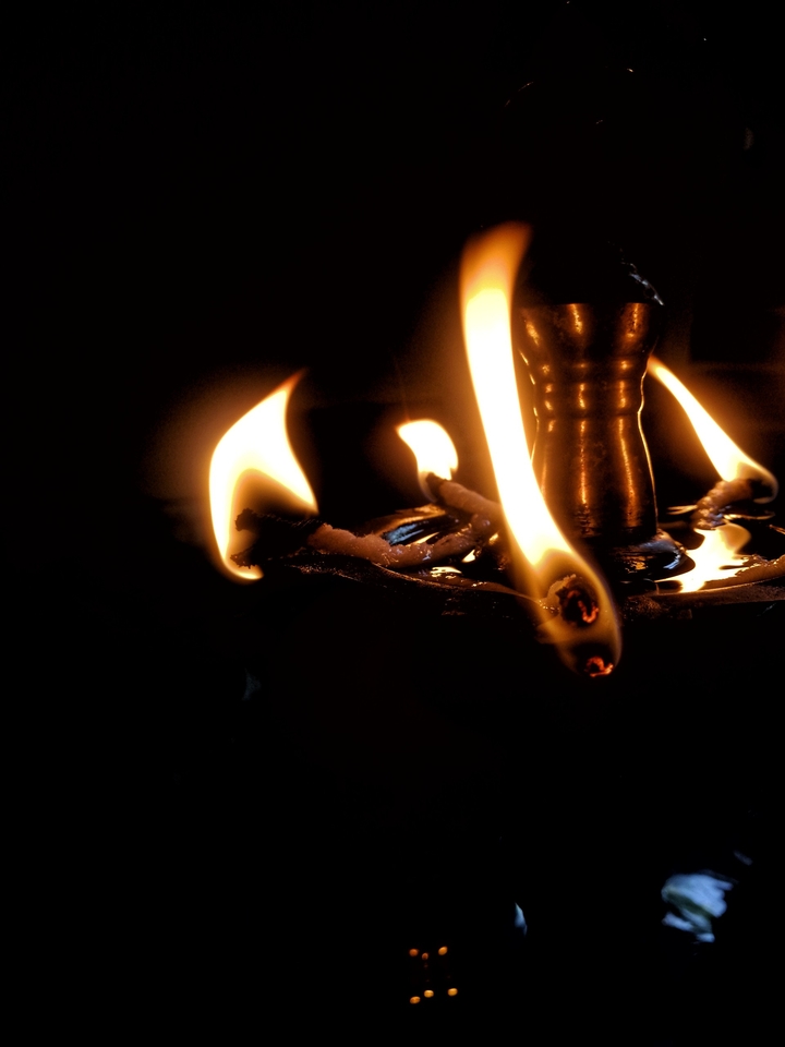 light oil lamp