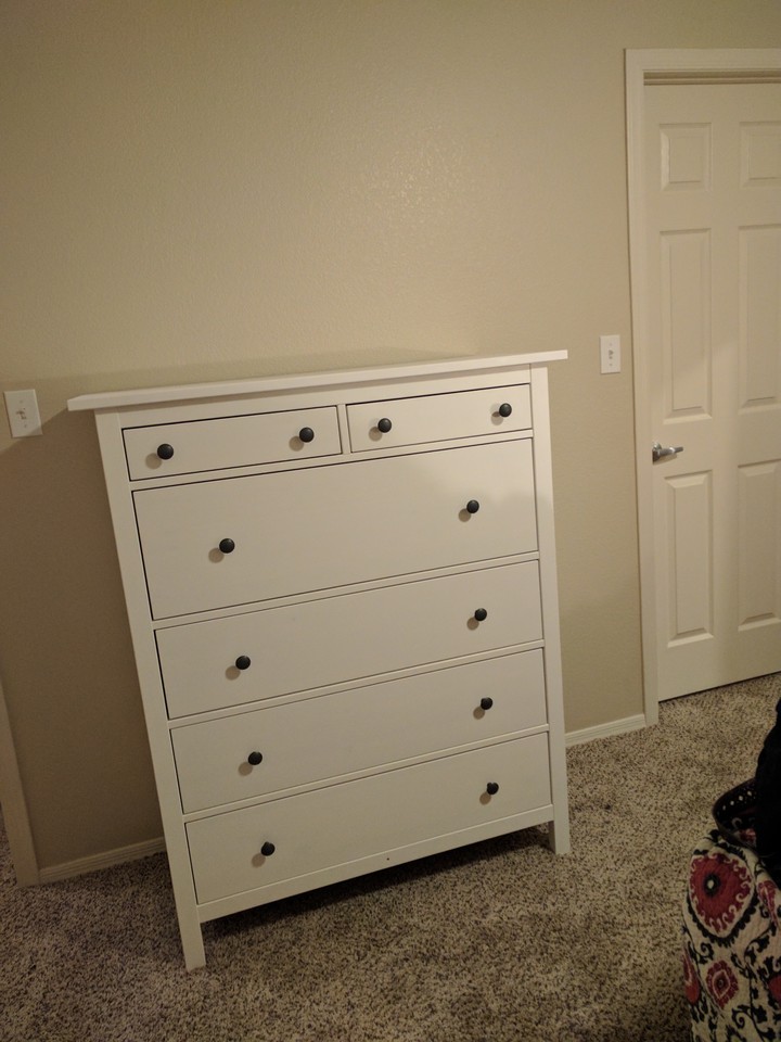 dresser