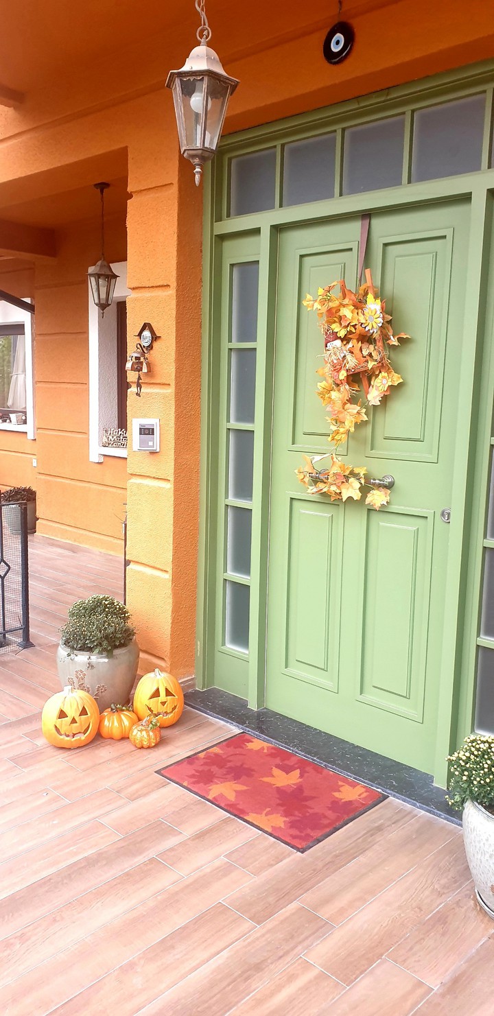Halloween door