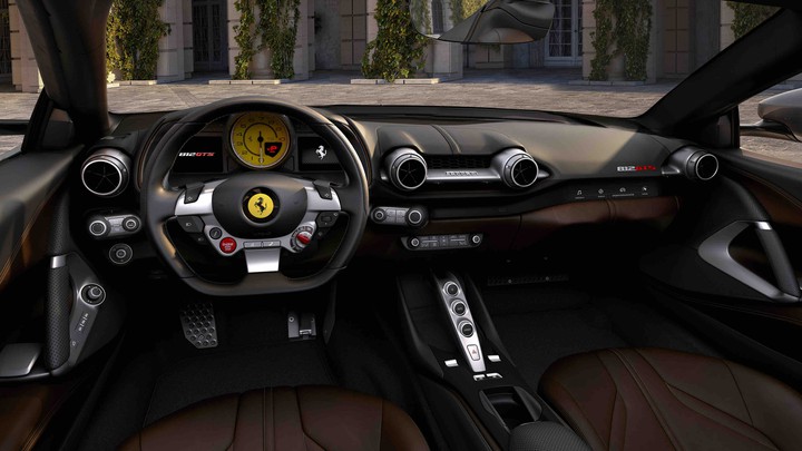 Ferrari 812 GTS