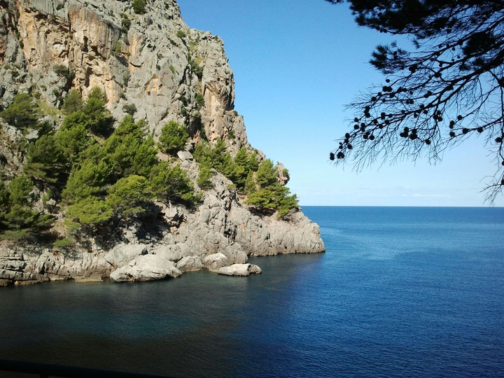 Felsenküste