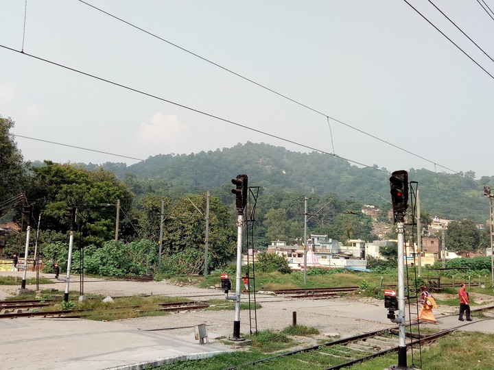 platform at hills