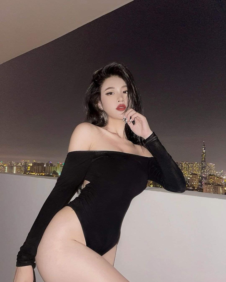 Badgirl Black