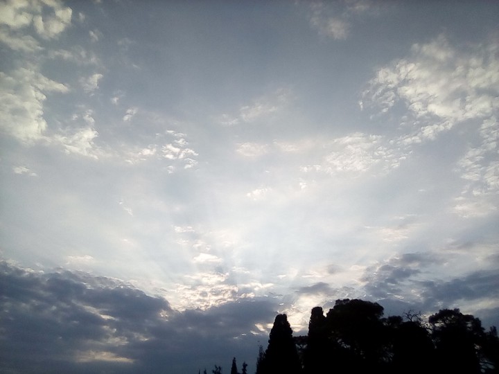 Always be light and imagine a world full of beauty and light