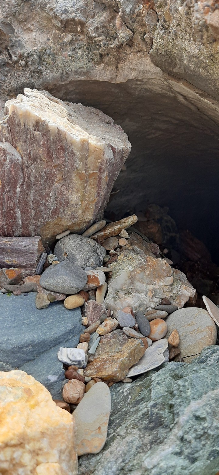 Sea stones