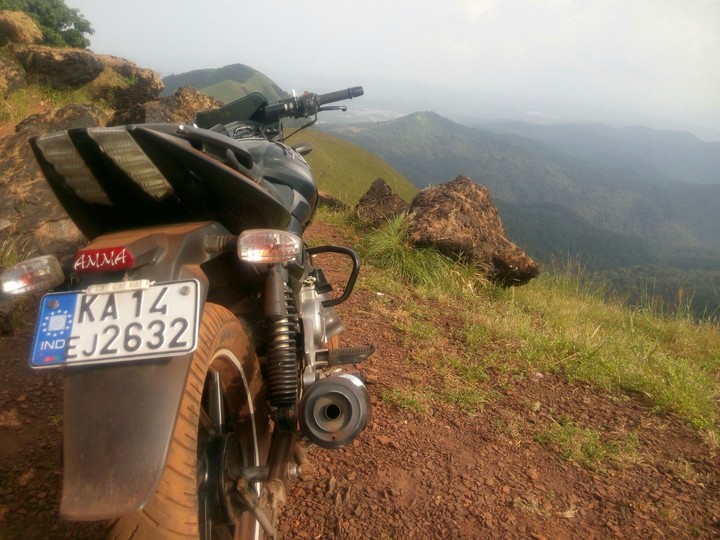 pulsar 180