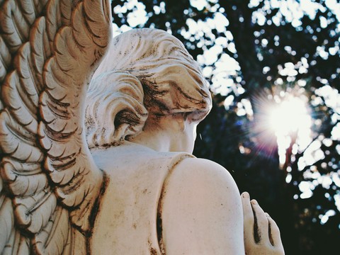 ταπετσαρίες monument, head