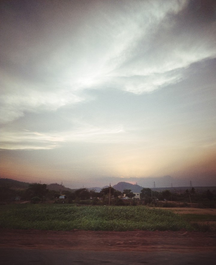 When A Sunset Can Sread Far,Why Not Our Smile..