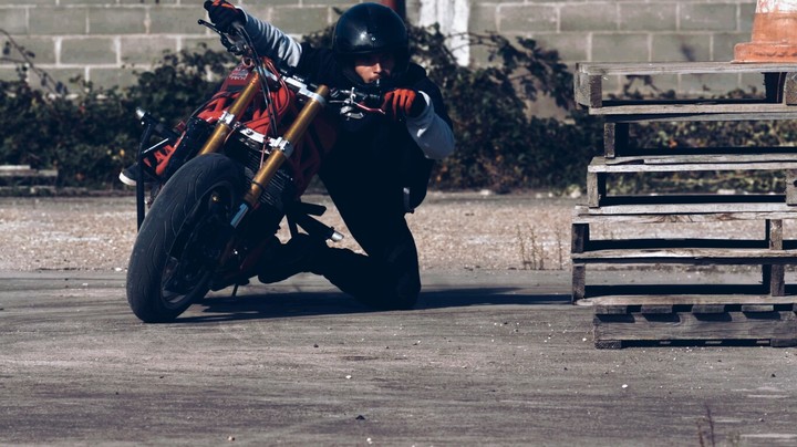 bike stunt