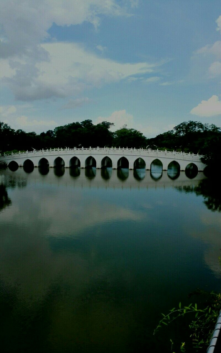 Lakeside Bridge
