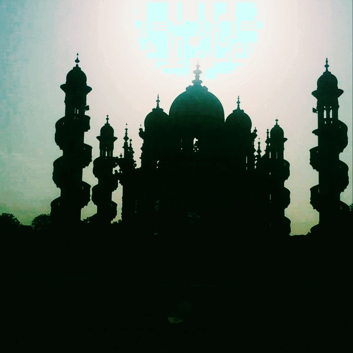 small taj