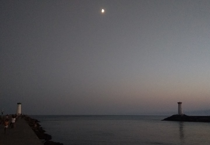 Vue des phares du Grau d'Agde