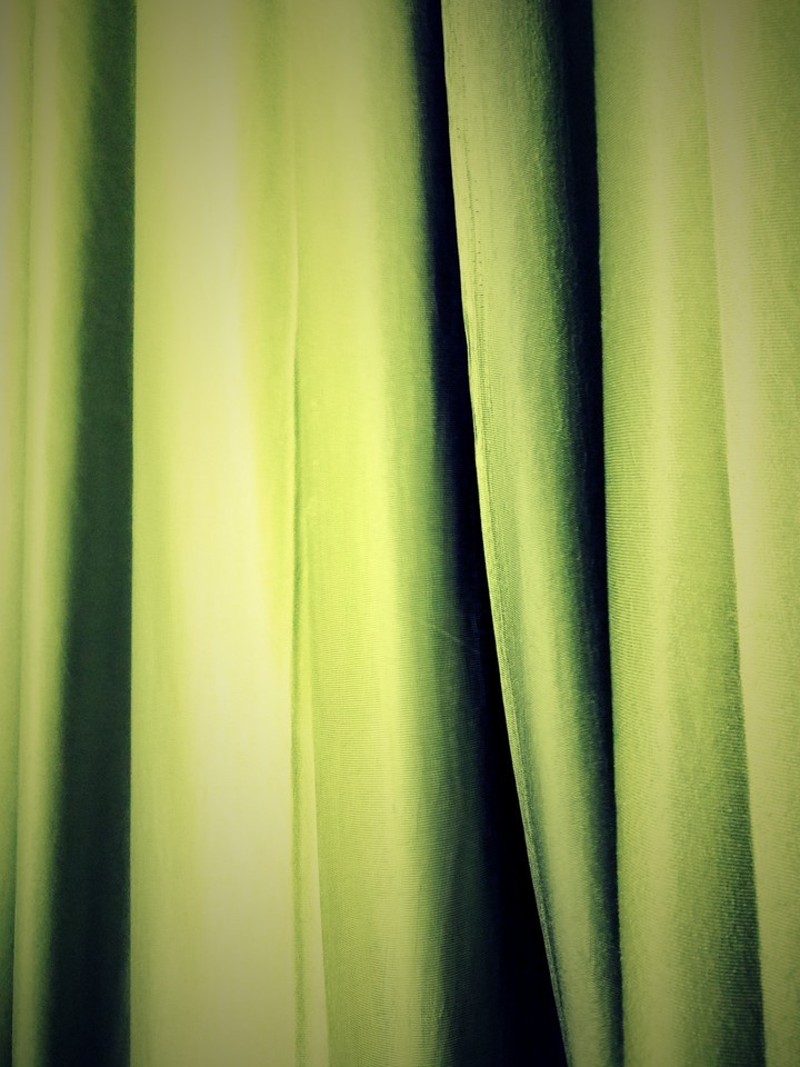 Curtain HD