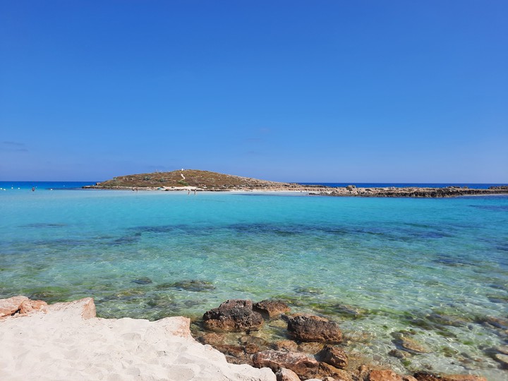 kyprus sea with island)