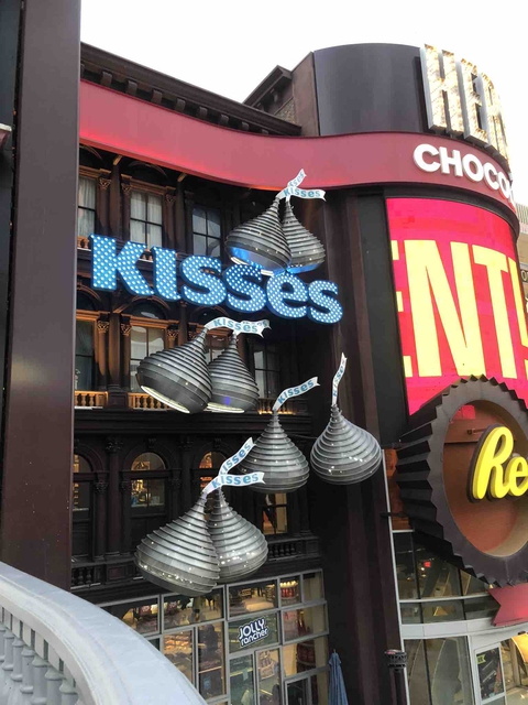 Kisses Building in Las Vegas