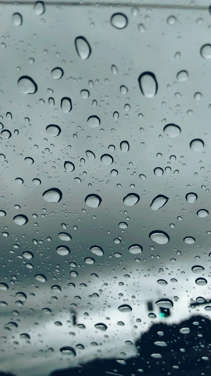 Droplets of H2O