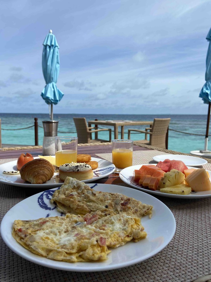 breakfast table