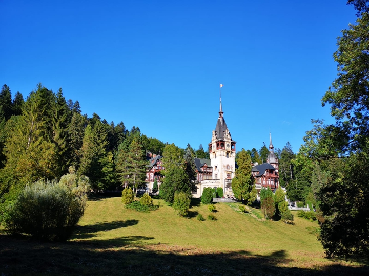 castel of peles