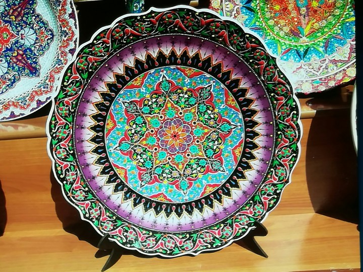 the point on the pottery