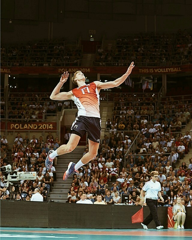 holt jumping