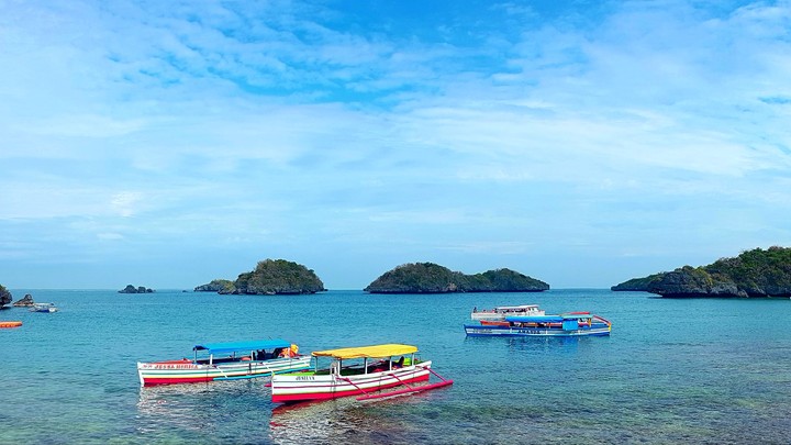The Hundred Islands
