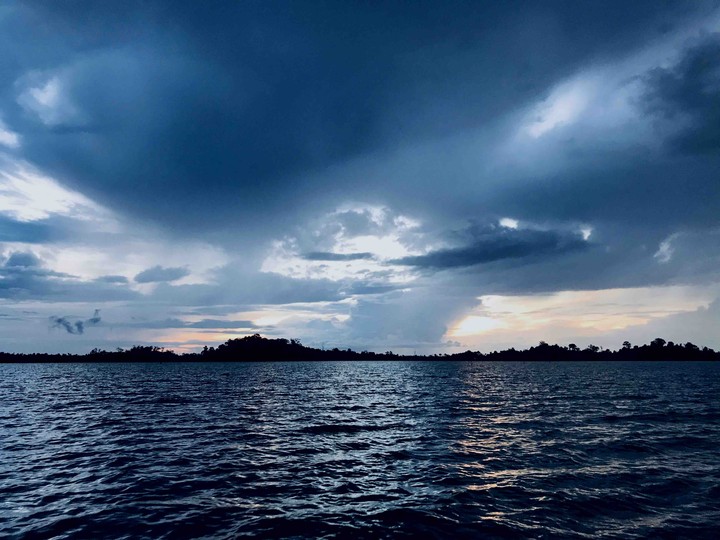 Águas do Lago de Novo Repartimento
