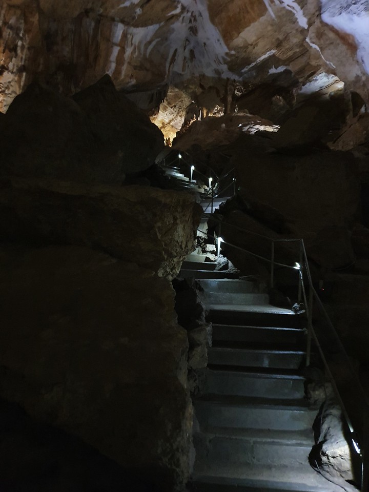 cave