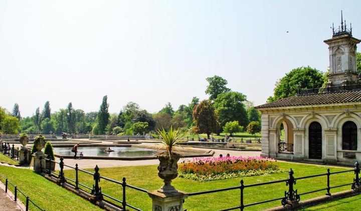 Buckingham Palace