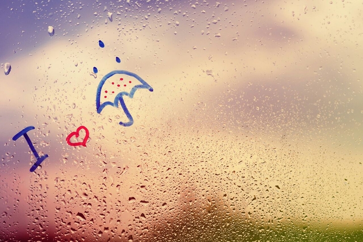 - يا من تَسكن جسدي قبل ملايين الأعوام