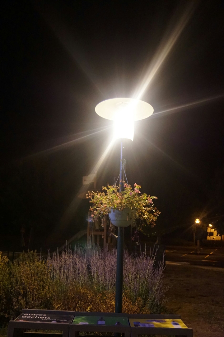 street light france