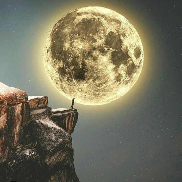 moon ay قمر