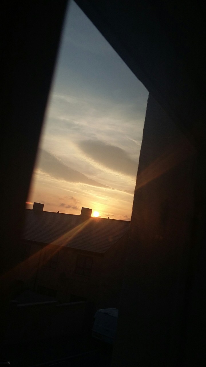Sunset in pendke