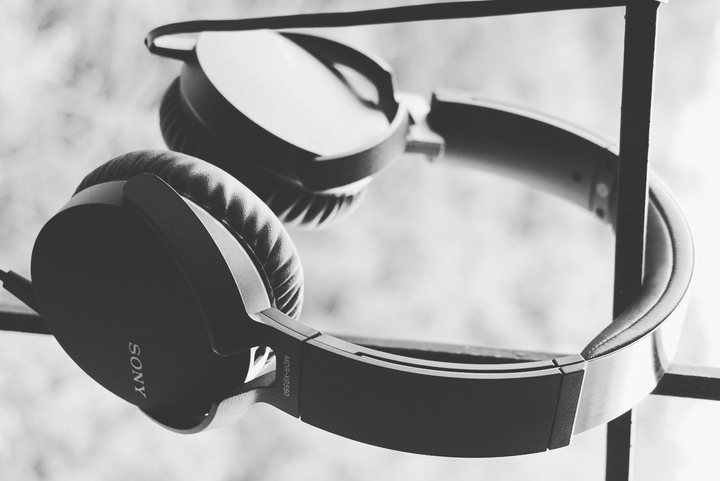 Headphone