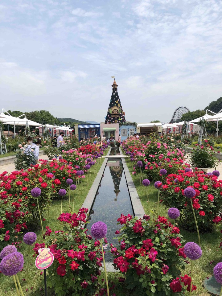 Flower garden